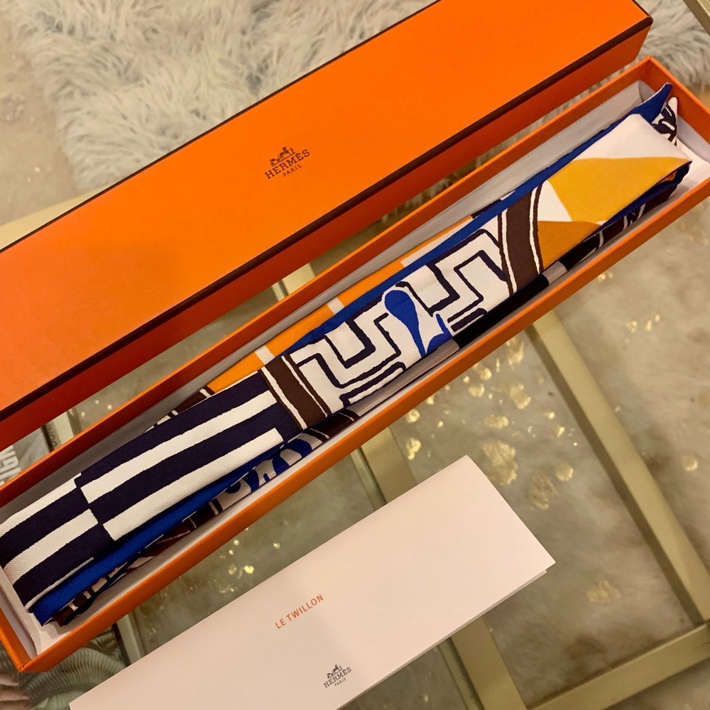 Hermes Twillon Scarf